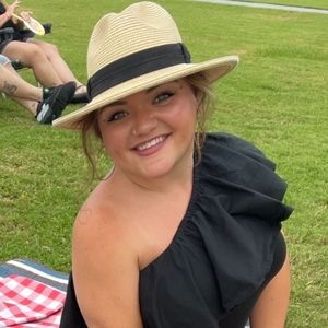 Meet your Posher, Sarah